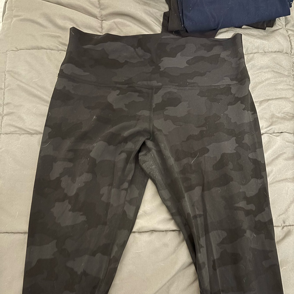 Lululemon leggings size 14 black camo